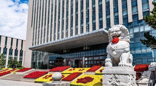 中國有77個卷煙廠,云南數(shù)量多 上海質量高 江蘇徐州大 南京牛 淮