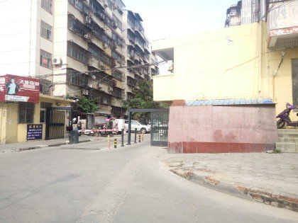 鄭鐵材料廠小區(qū)優(yōu)點 不足,鄭鐵材料廠小區(qū)怎么樣,鄭鐵材料廠小區(qū)周邊房產(chǎn)中介經(jīng)紀人評價 鄭州安居客