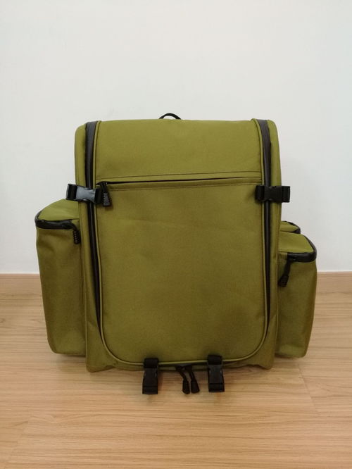 專業(yè)定制培訓包，方振箱包服裝一站式服務